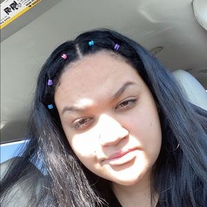 Meet your Posher, Phoenix